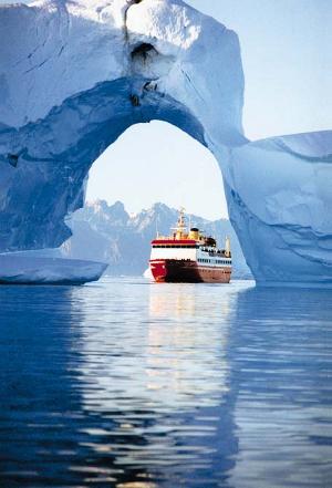 Cruising the West Coast of Greenland